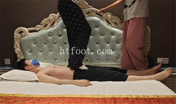 125341xt9q9qf5qh9quung.jpg