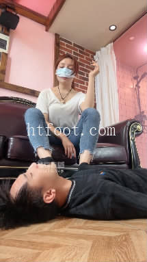 043842v428fy1mmp6t469f.jpg