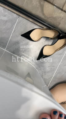 035306uxv71cvoondonmtz.jpg