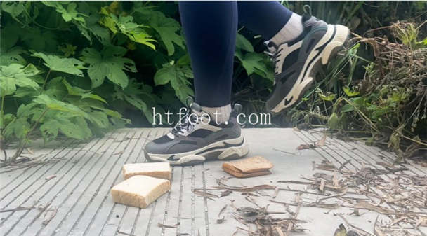 124626fx6awiwxc5x033ca.jpg