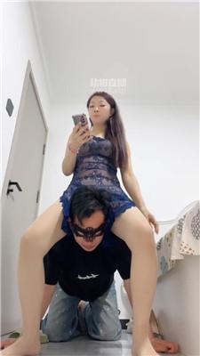 q3v54etanvz.jpg