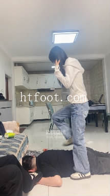 041037dkhiaa8z84688hqv.jpg