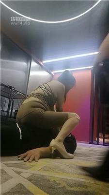 2up2kpijzqr.jpg
