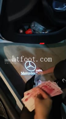071237zh8q88p3dmoyzdsd.jpg
