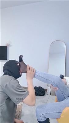 0d0fqh2t0xa.jpg