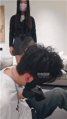 btrg5crl3f0.jpg