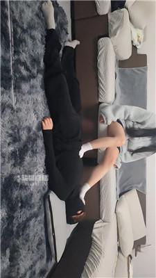 23o4hcfvu1g.jpg