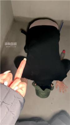 bd235mj0fue.jpg