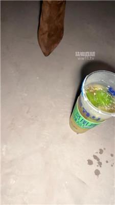 120handdnkr.jpg