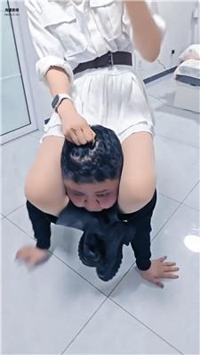 r51mdskkiyq.jpg