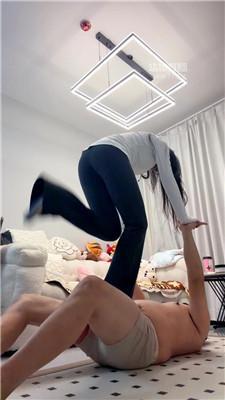 2l0klha0uij.jpg