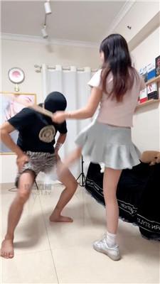 xzdfxm2kzge.jpg