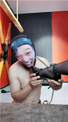 xku0sr12sem.jpg
