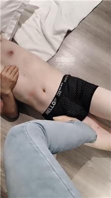 s24fuuxetgd.jpg