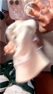 tmkfeo4vb04.jpg