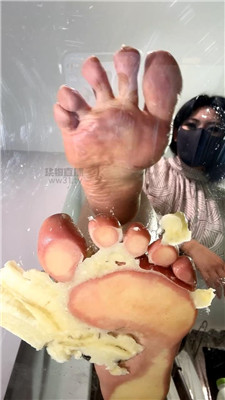 evj0ejobnh4.jpg