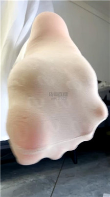 vwjcglcq0kg.jpg