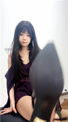 zy3r420fsq4.jpg