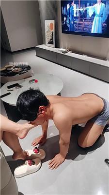 vckm3o05wiz.jpg