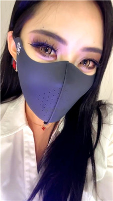 aaayuoc05uh.jpg