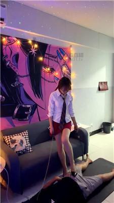 z5fuju4nmo5.jpg