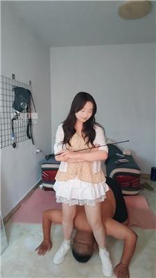 ewdqt2cauu3.jpg