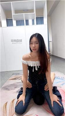 qhaxdxwb33k.jpg