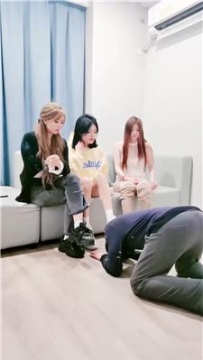 【调教视频】【淘淘】多S群调群虐场 bf61375