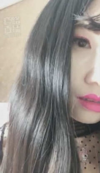 TL4194 兔粉粉女皇 到主人的脚下来犯贱
