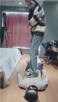 【调教视频】【酒酿丸子】学生主踩踏哥哥 bf60474