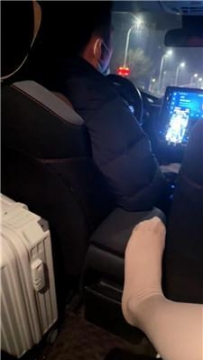 【调教视频】【乐乐】车内挑逗司机狗 JS260213-19