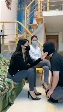【调教视频】【御清S】双S-带闺蜜玩绿帽-高跟踩【三视角版】 JS241210-5