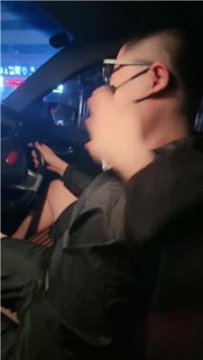 【调教视频】【米开朗】车内玩虐司机奴 JS250919-39