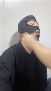 【调教视频】【盘丝小贱】挑战强制深喉插吐 JS251015-13