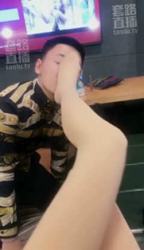 TL5861 CiciBanna 影院调教贱狗