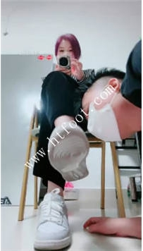 TL41801 甜心教主】跑步后的白袜33分钟