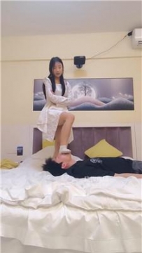 【调教视频】【女生脚汗清洁大师】原味白袜气味辱 bf61592