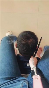 【调教视频】【楚楚】牛仔裤女神脚下犬化奴 JS260214-7