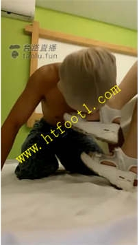 TL21173 魅儿S玩弄第一次现实的奶狗18分钟