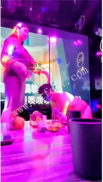 ZB1371 高兴儿】姐妹ktv三人25分钟