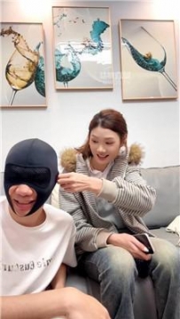 【调教视频】【狗哥】素人姐姐小白鞋白袜踩 JS251115-7