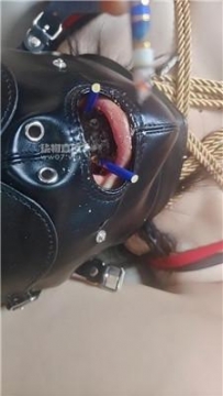【调教视频】【柒叔】强制母畜-人体烟灰缸 JS250708-39