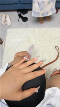 【调教视频】【甜桃大王】闺蜜聚会-群调群虐【四视角版】 JS250720-33