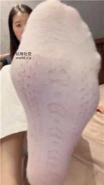 【调教视频】【猴歌】毁容式踩脸/白袜脚气味辱 bf48546