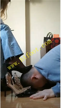 TL32768 七颜】高跟圣水无线服从42分钟