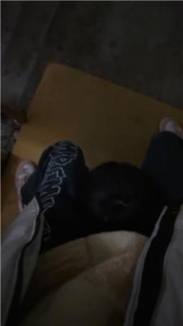 【调教视频】【艾斯】骑马骑脖/白袜脚踩踏 JS241215-31