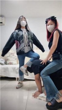 【调教视频】【小8】双S-学生小妹暴揍暴踩【双视角版】 JS250923-39