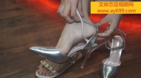 1859【黑丝诱惑】 校园主持人高跟鞋踩踏