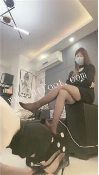 TL44601 樱子大人00后】牛奶拖鞋浴60分钟