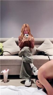 【调教视频】【韩涵】鞭打抽耳光-白袜闻舔 JS251031-31